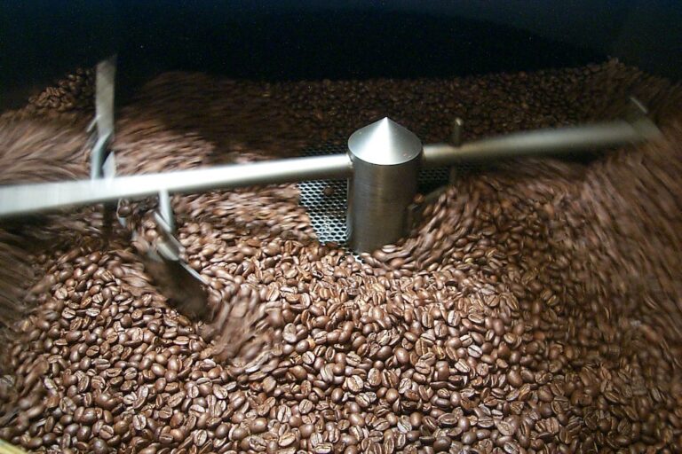 Read more about the article The Art of Cooling: How Post-Roast Cooling Methods Impact Your Coffee Experience